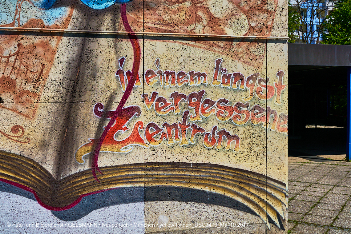 21.03.2017 - Abrissbaustelle Quiddezentrum in Neuperlach